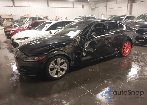 2020 Jaguar Xe S из США, поврежденный, VIN SAJAJ4FX8LCP55852